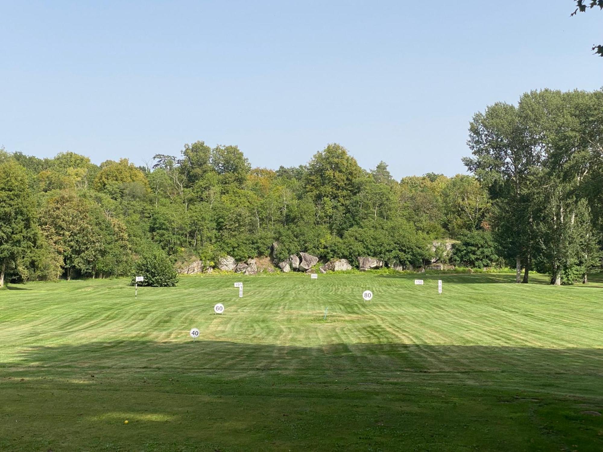 Chateau D'Augerville Golf & Spa Resort Exterior foto